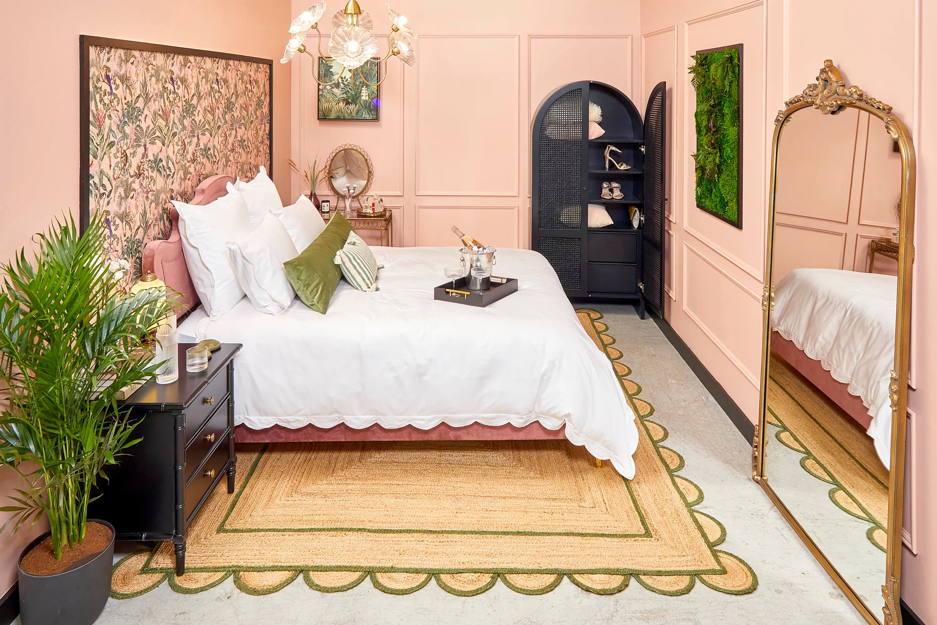 Apartment Therapy room design in the Small/Cool NYC event designed by Natalie Wong using different shades of pink and gold and the Beautyrest Black Hybrid bed